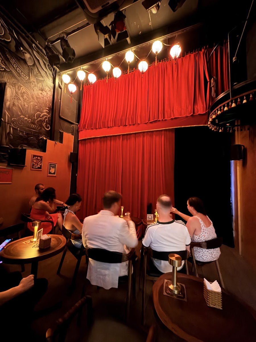 Guest photo from an evening at House of Legends